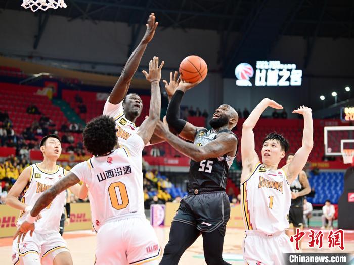 吉林九台农商银行东北虎130比119击败山西汾酒 实