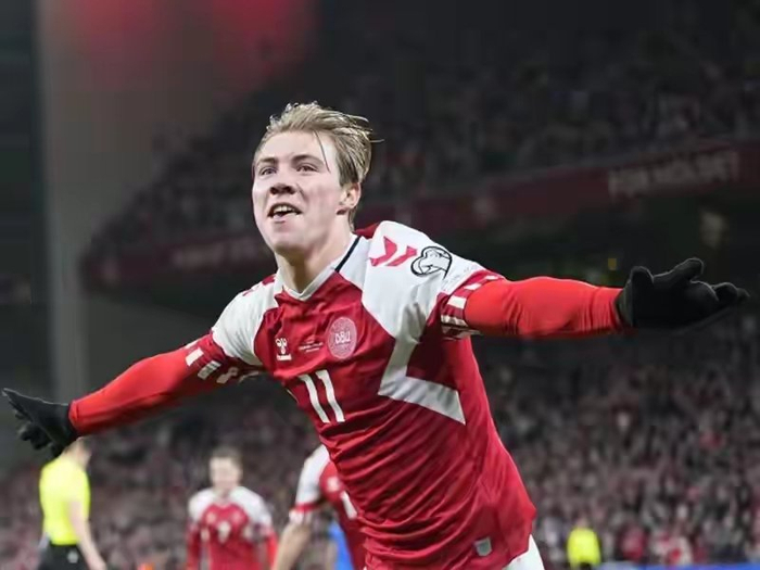 世界杯最后6张门票争夺战：生死战引爆全球球迷