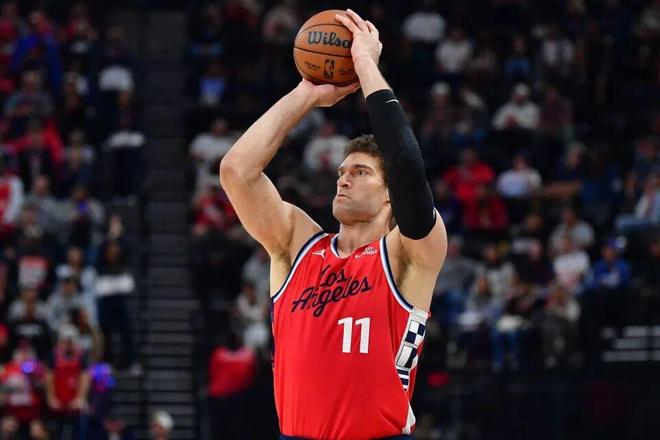 快船绝地反击逆转步行者 伦纳德带伤绝杀定乾坤