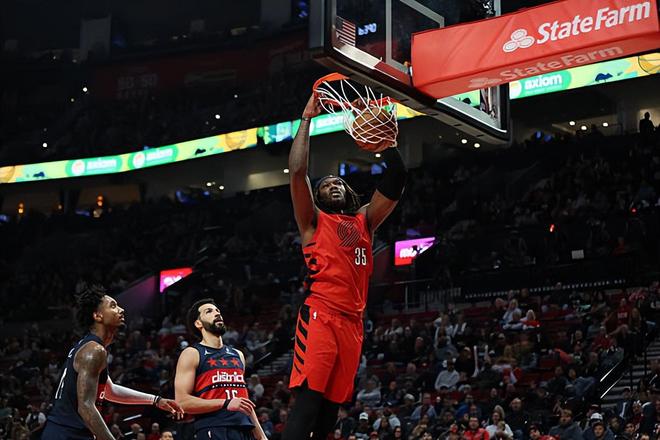 威廉姆斯爆发助开拓者掀翻快船 西部排名战升级